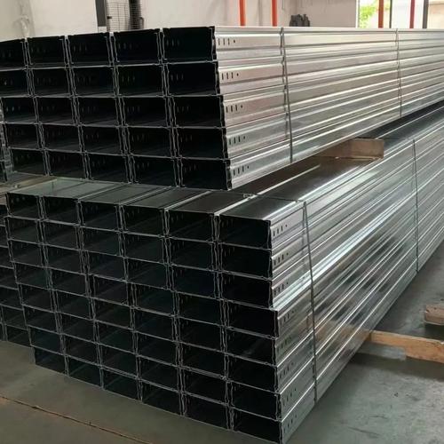 黃石槽式電纜橋架廠家 專業(yè)生產(chǎn)鍍鋅橋架與鋁合金橋架的領(lǐng)先企業(yè)